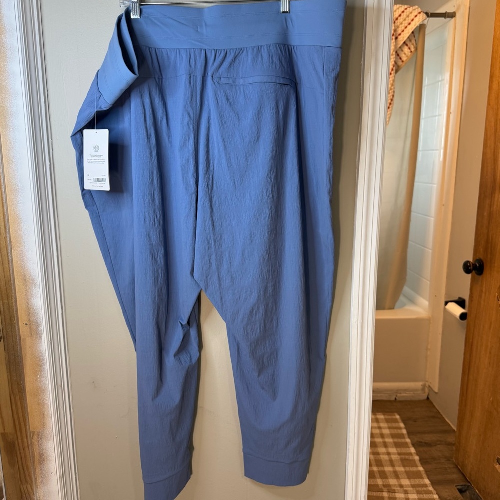 Athleta NWT Trekkie North Jogger Comfy Pants Size 26 - Picture 4 of 10